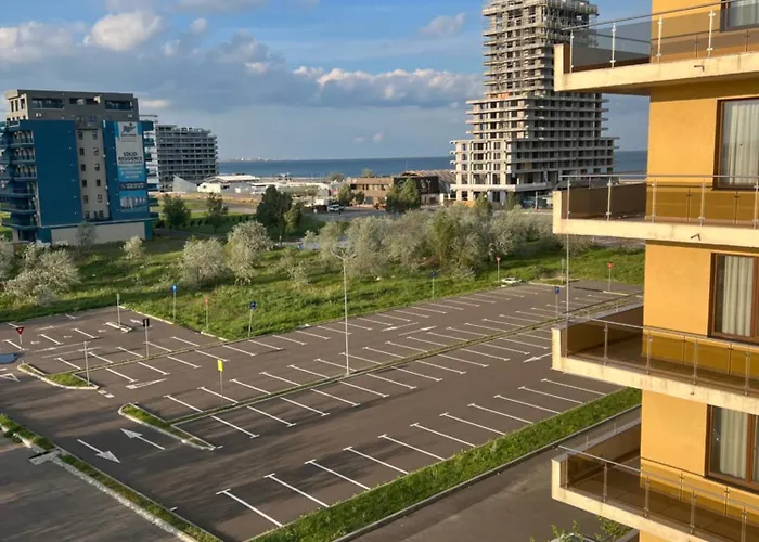 Zenstay Summerland Мамая